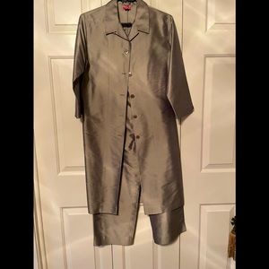 ISDA & Company Two piece silk women’s suit